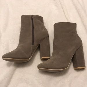 Heeled boots